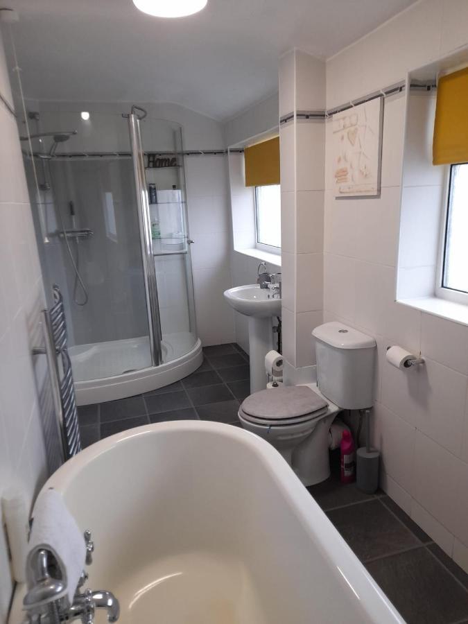 Quiet 3 Bed Close To The A1 牛顿艾克利夫 外观 照片